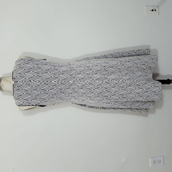 Banana Republic Chevron A-Line Midi Dress Black Ivory Size 6 - Picture 4 of 8